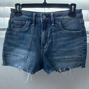 Good American Jean shorts, size 27 EUC